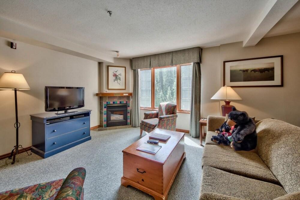 Hearthstone Lodge Sun Peaks Exterior foto