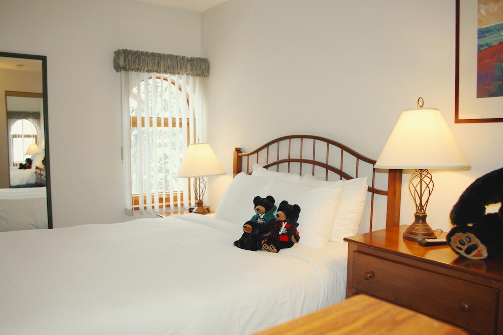 Hearthstone Lodge Sun Peaks Exterior foto